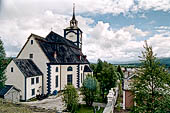 Il villaggio minerario di Roros, Norvegia, la bella chiesa costruita nel 1784 unico edificio in pietra